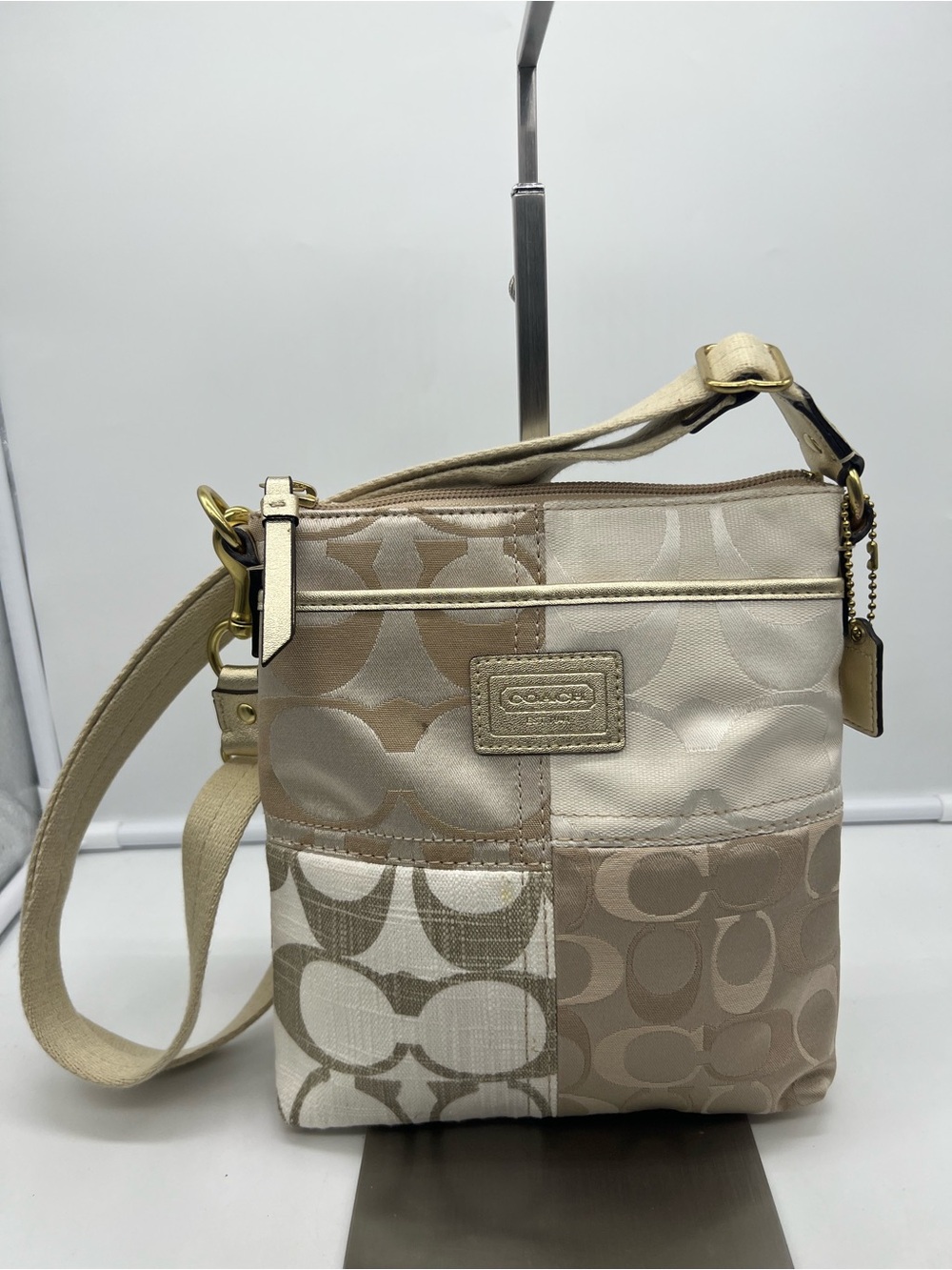 COACH Y2K Signature Patchwork Khaki Gold Jacquard Canvas Swingpack Crossbody Bag